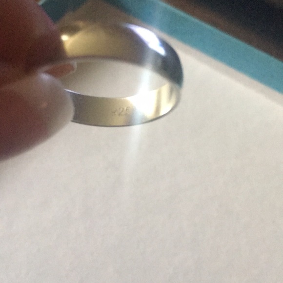 Sterling silver band ring - Picture 3 of 3